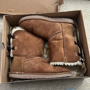 UGG boots Bailey bow